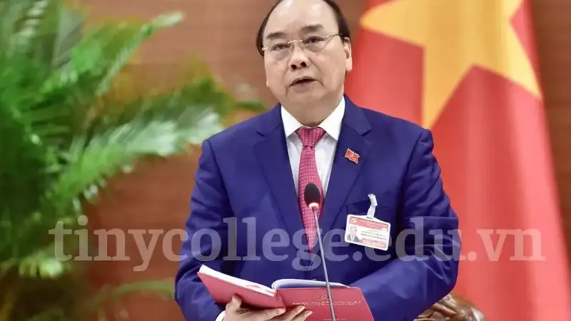 Tiểu sử Nguyễn Xuân Phúc 6