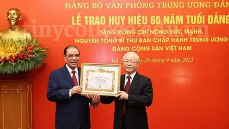 Tiểu sử Nông Đức Mạnh  4