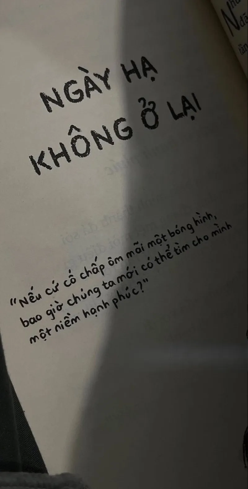 Ảnh nền tâm trạng đẹp tạo ra một không gian đầy cảm xúc, thích hợp cho những ai yêu thích sự sâu sắc, yên tĩnh.