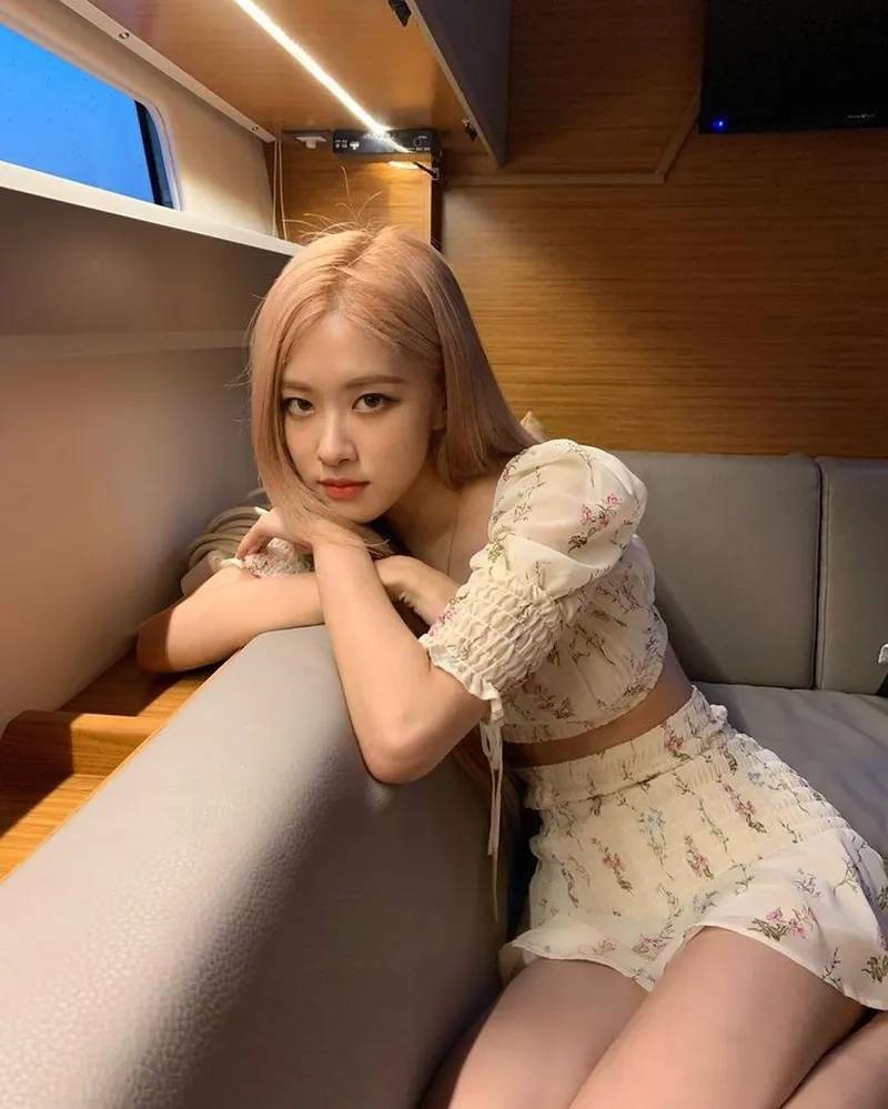 Avatar Rose Blackpink nổi bật, ngọt ngào và cuốn hút.