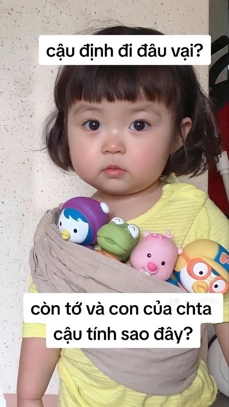 Meme em bé chu mỏ dễ thương và hài hước, đem đến sự vui vẻ cho người xem ngay từ cái nhìn đầu tiên.