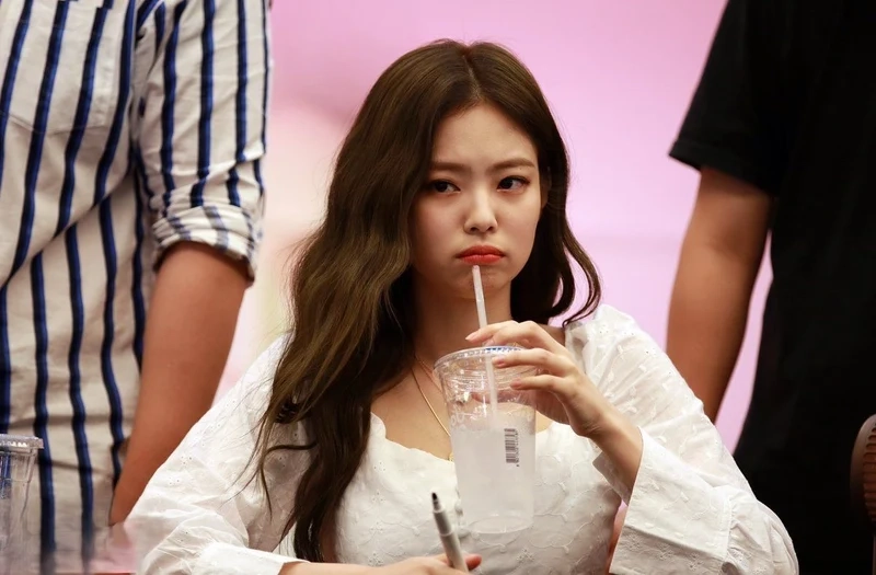 Jennie meme Blackpink không chỉ hài hước mà còn vô cùng dễ thương và cá tính.