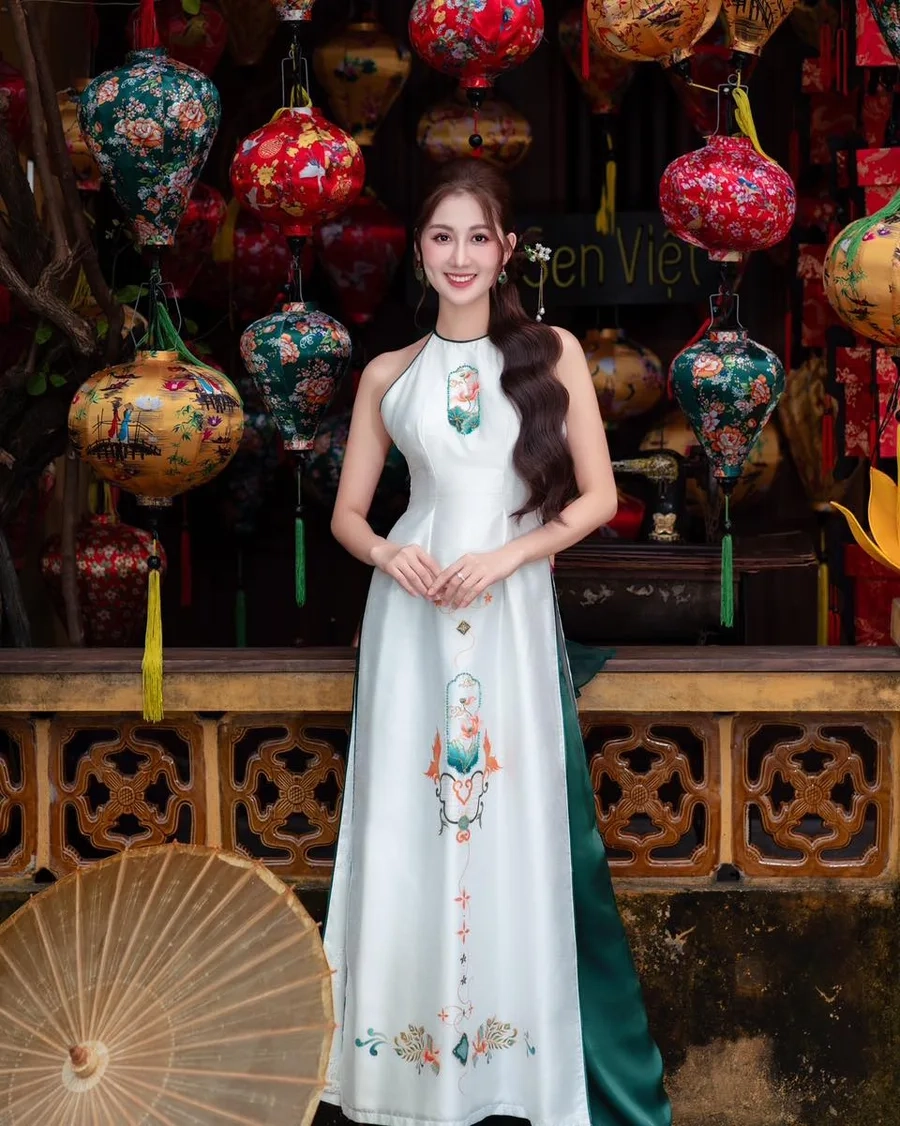 Khám phá Miss Grand International 2024 Võ Lê Quế Anh, một thí sinh nổi bật trong cuộc thi sắc đẹp quốc tế.