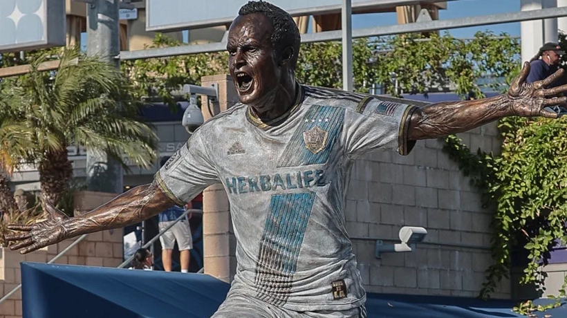 Lễ khánh thành bức tượng đồng vinh danh Landon Donovan