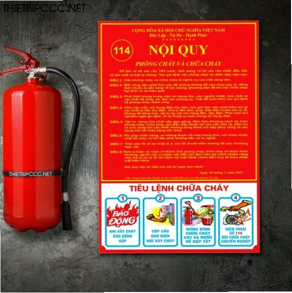 Bộ bảng nội quy và tiêu lệnh PCCC thường được làm bằng chất liệu mica hoặc tôn