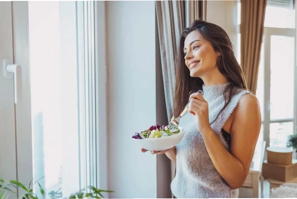 Chế độ ăn uống lành mạnh hỗ trợ điều hòa kinh nguyệt