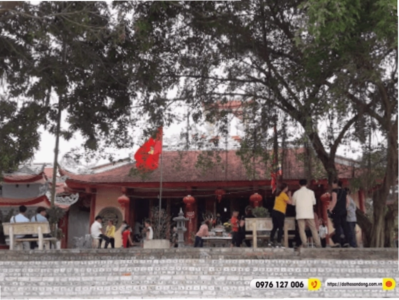 Đền thờ Cô Chín Thượng Ngàn