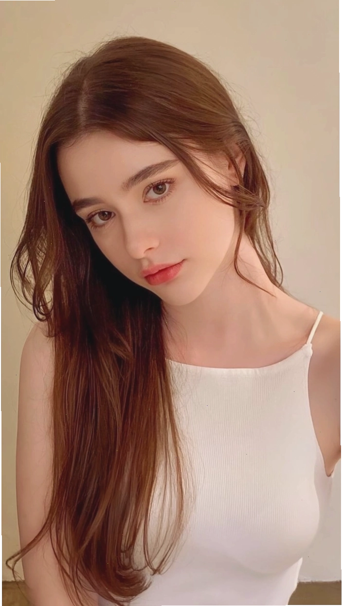 Gái xinh châu Âu mặc bikini khoe dáng chuẩn