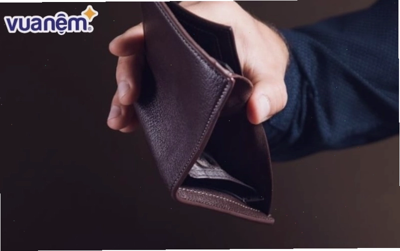 Giấc mơ thiếu tiền thường gắn với cảm giác thiếu an toàn và tự ti