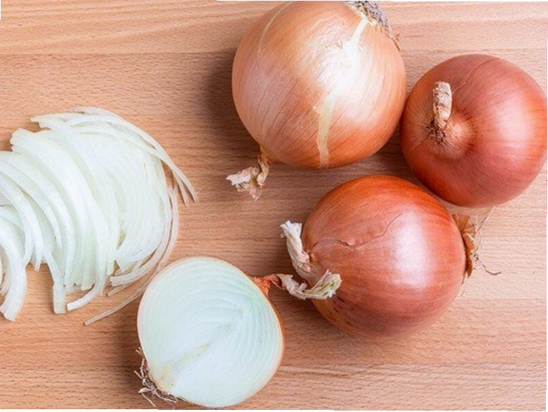 Hành tây có tác dụng sát trùng và giảm đau nhức răng