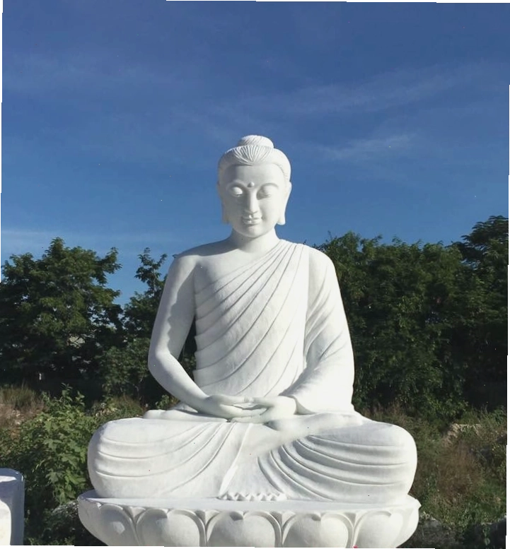 Hình ảnh Phật Thích Ca Mâu Ni với vòng tròn hào quang phía sau