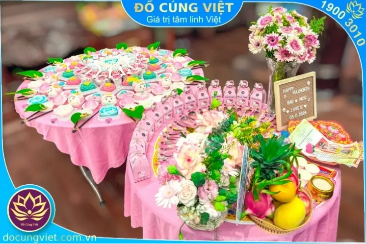 Mâm cúng Mụ cho bé gái