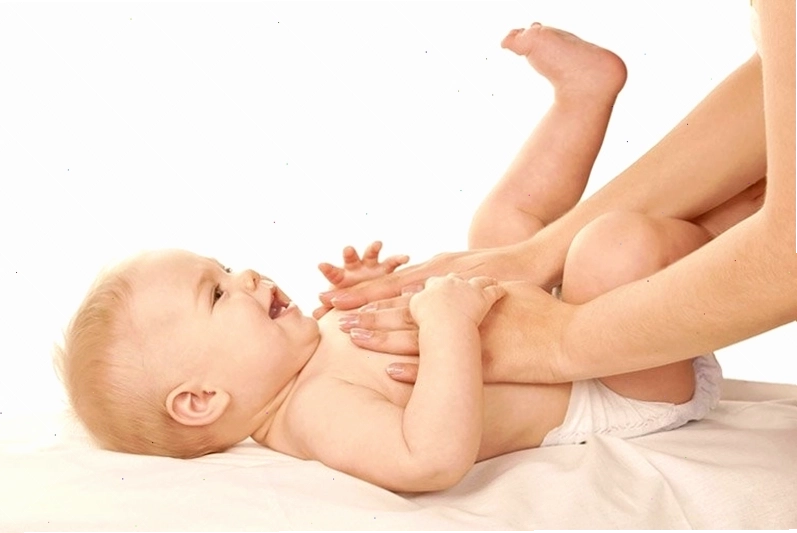 Massage cho bé giúp bé thư giãn và ngủ ngon hơn