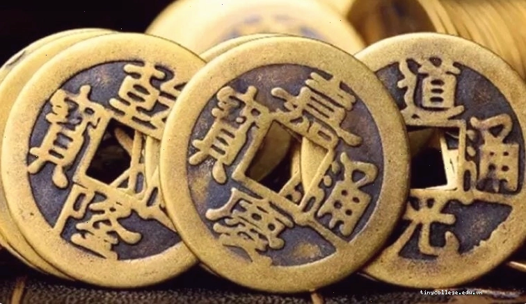 Mẹo dân gian dùng đồng xu chữa rốn lồi ở trẻ sơ sinh