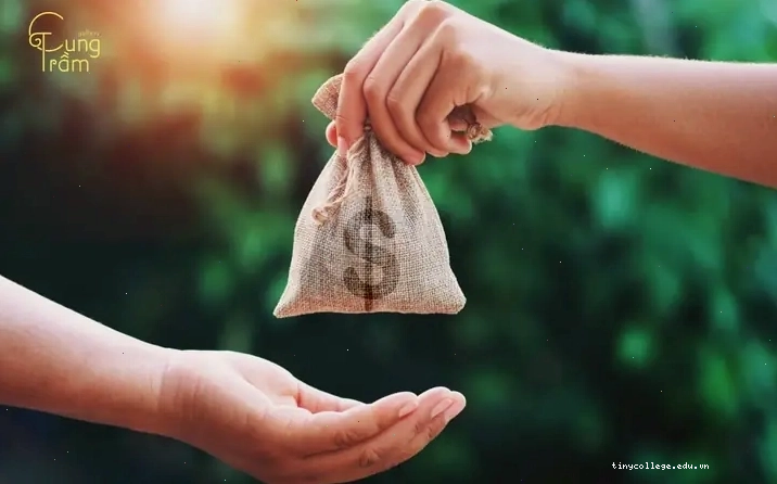 Nằm mơ thấy người ta cho tiền