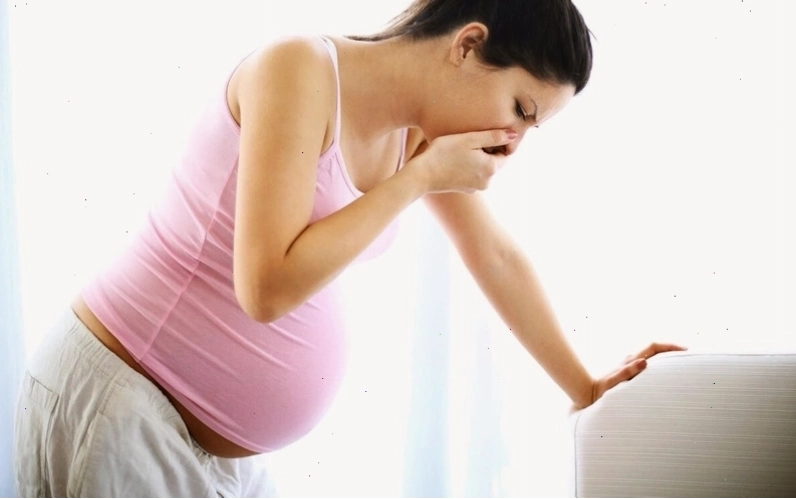 Nâng cao đầu khi ngủ giúp giảm triệu chứng ợ nóng do đau dạ dày