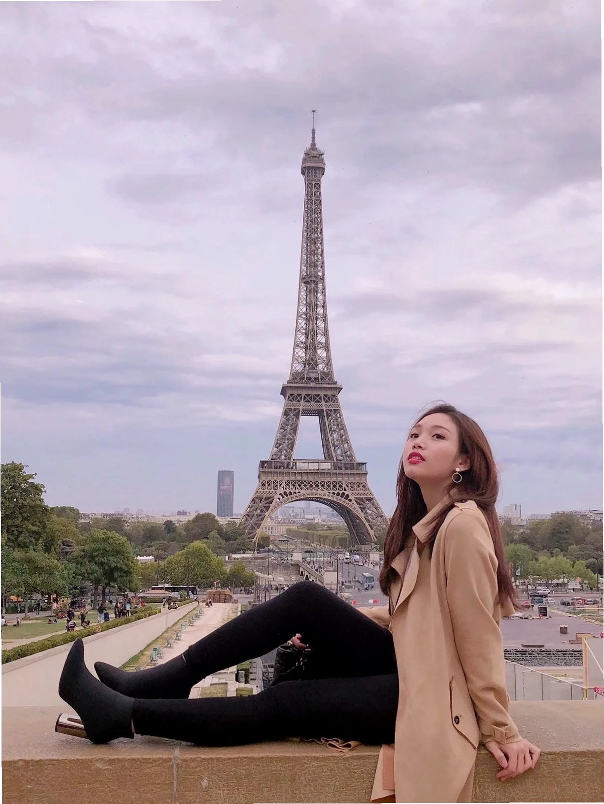 Nghệ sĩ Phượng Mai với nụ cười rạng rỡ