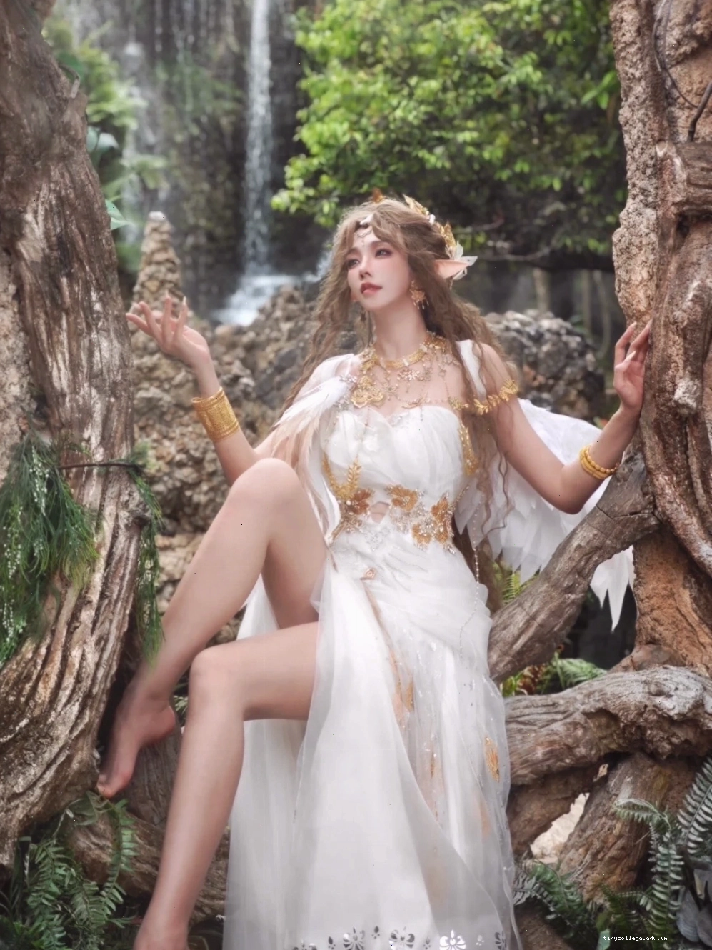 Nữ cosplayer xinh đẹp trong trang phục sexy