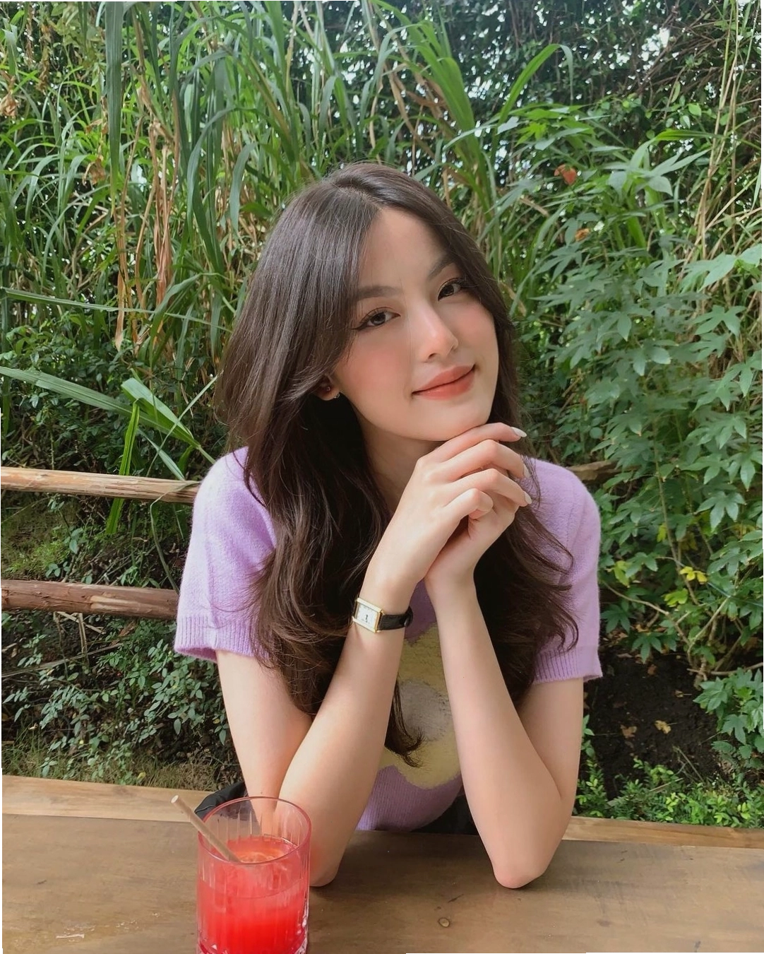 Nụ cười tươi tắn của Tăng Mỹ Hàn