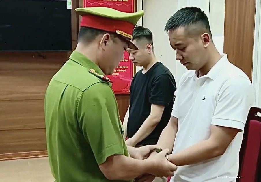 Quang Linh Vlog trong các hoạt động thiện nguyện tại Angola
