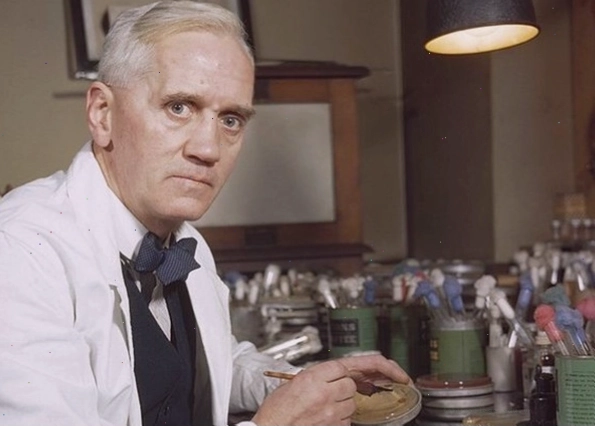 Quy tắc bàn tay trái được đặt tên theo nhà khoa học Alexander Fleming