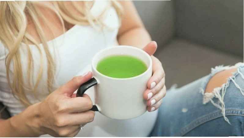 Tam cá nguyệt đầu các mẹ bầu sẽ cảm thấy đắng miệng