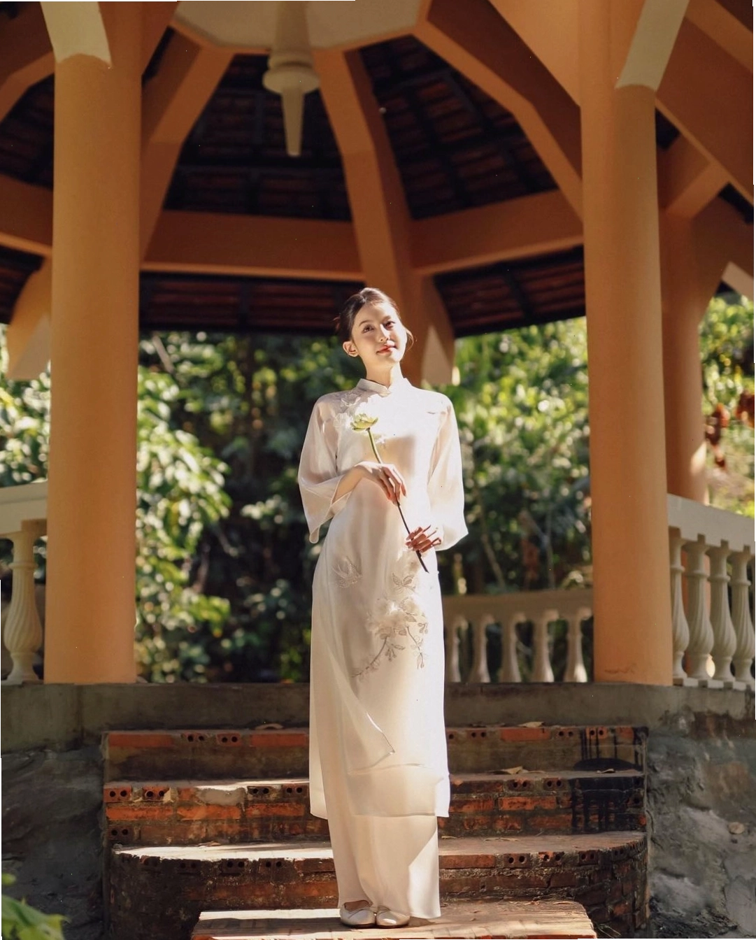 Tăng Mỹ Hàn khoe nhan sắc