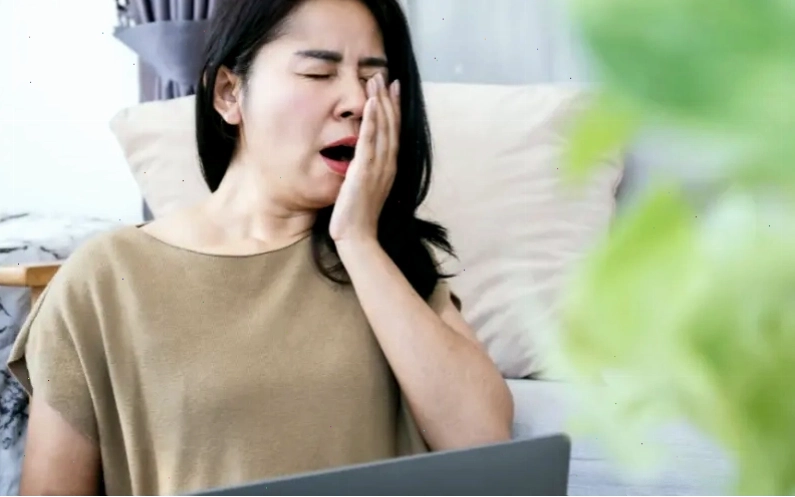 Thiếu ngủ là nguyên nhân phổ biến gây giật mắt