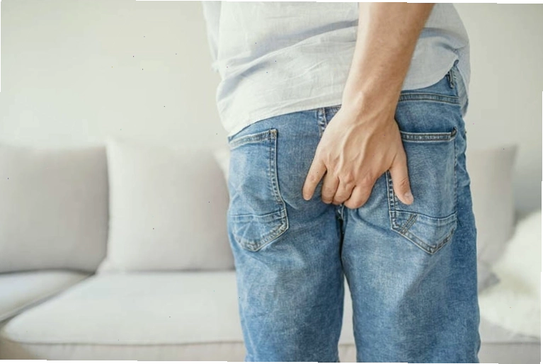 Triệu chứng ngứa rát vùng hậu môn do bệnh trĩ