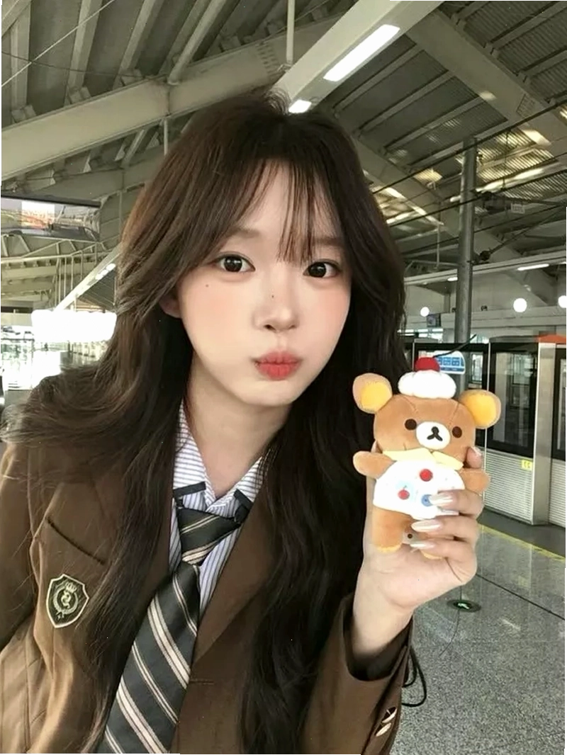 Visual gái xinh Hàn Quốc thu hút mọi ánh nhìn