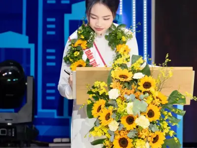 Những khoảnh khắc đáng nhớ trong ảnh Phương Mỹ Chi